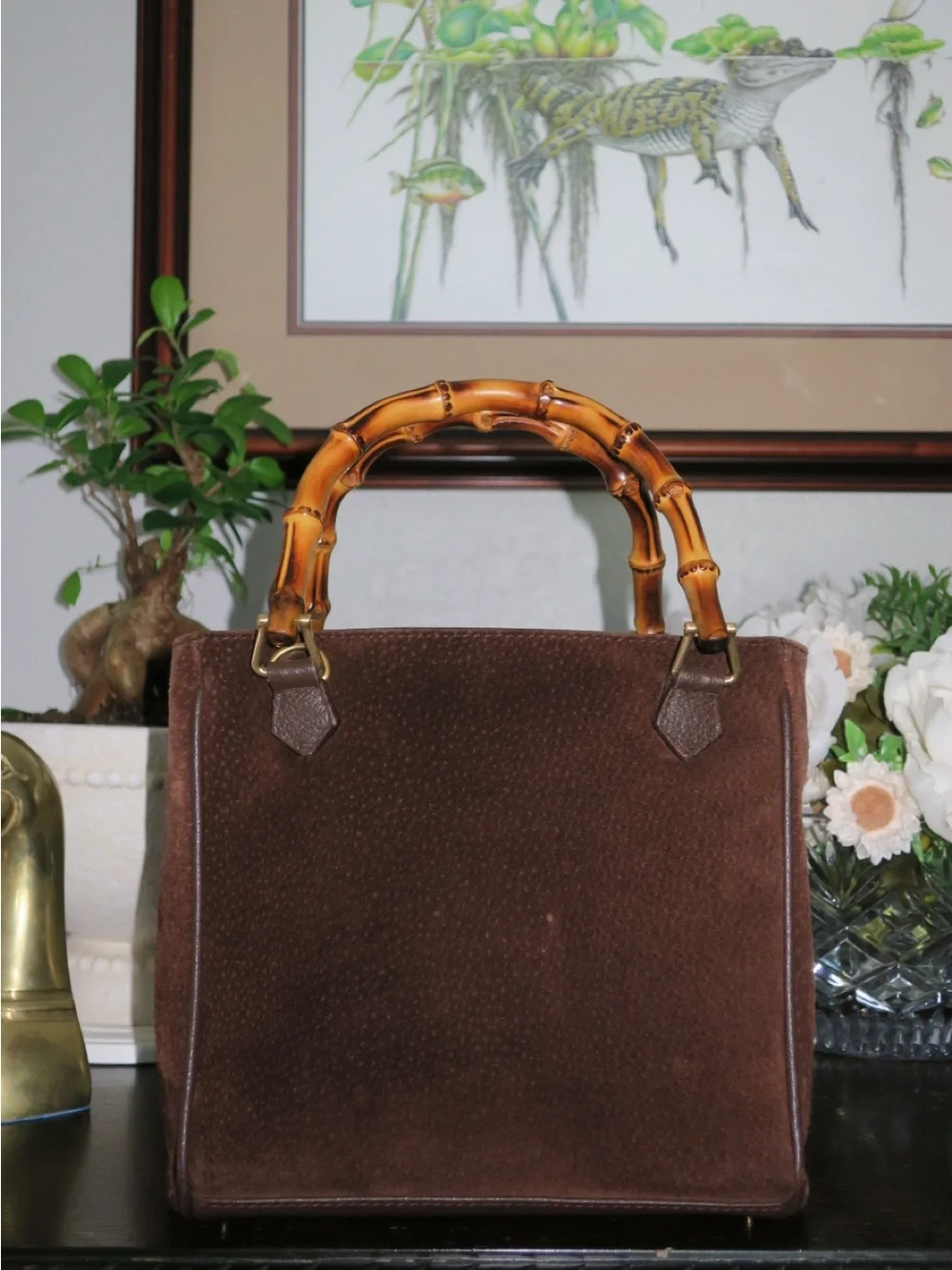 ✨ Vintage Gucci Small Bamboo Suede Handbag ✨ - Picture 4 of 10